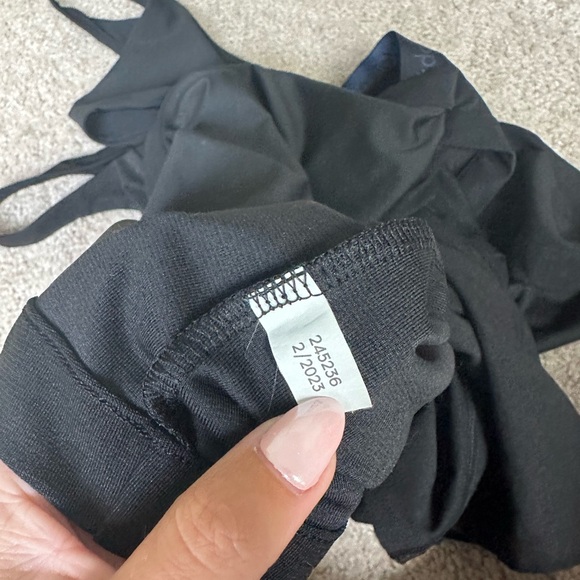 Outdoor Voices Black Cutout Back Court/Pickleball Dress With Shorts - Picture 7 of 7